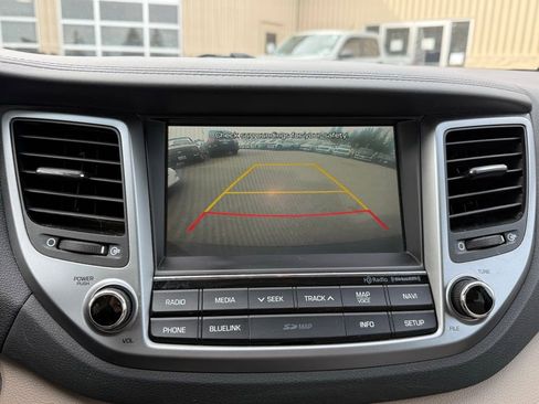 Used 2016 Hyundai Tucson Limited image 5