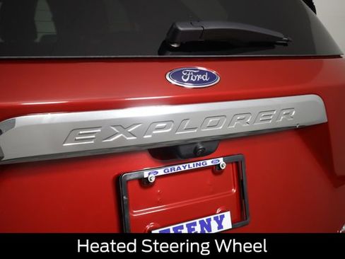 Used 2024 Ford Explorer XLT w/ Equipment Group 202A AWD/4WD image 30