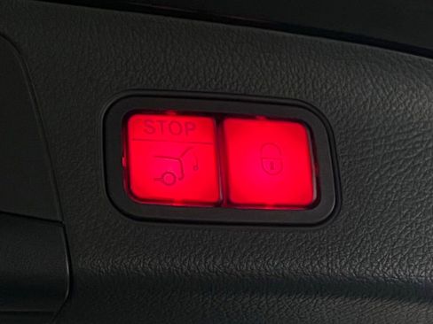 Used 2021 Mercedes-Benz GLA 250 image 35