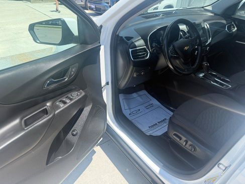Used 2019 Chevrolet Equinox LT FWD image 8