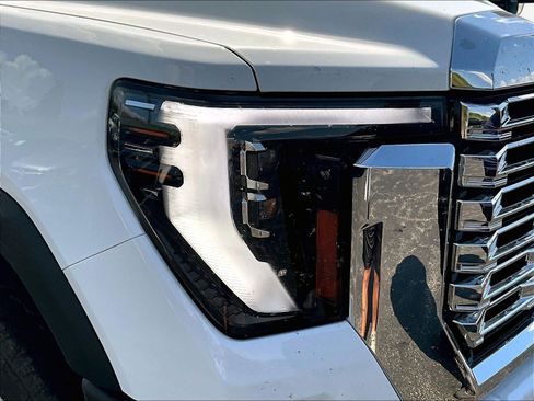 Used 2026 GMC Sierra 2500 Denali w/ Denali Reserve Package AWD/4WD image 32