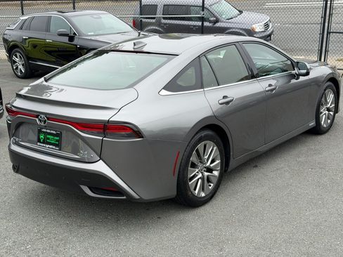 Used 2023 Toyota Mirai w/ Advanced Technology Package RWD image 5