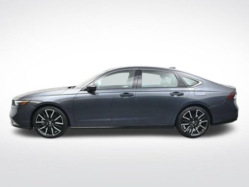 Used 2024 Honda Accord Touring image 4