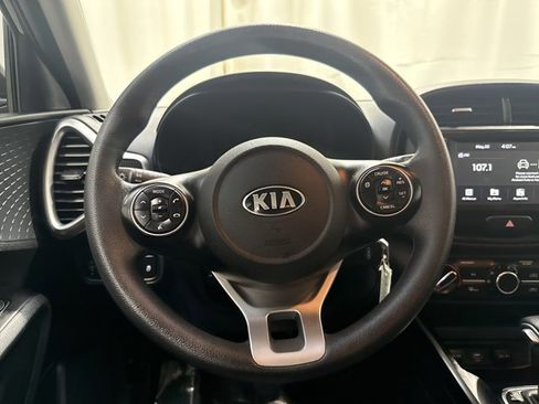 Used 2020 Kia Soul S FWD image 16