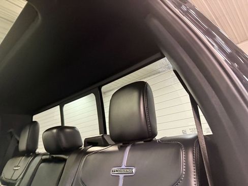 Used 2024 Ford F150 Platinum image 9