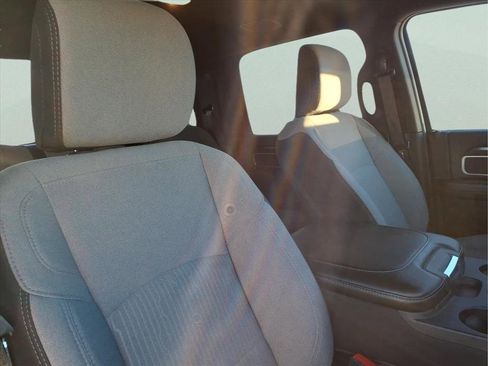 Used 2024 RAM 2500 Big Horn w/ Bed Utility Group image 13