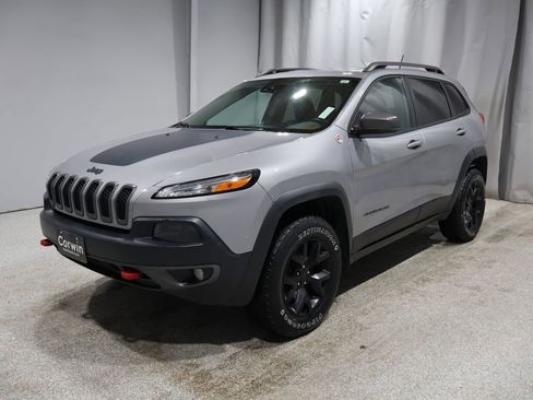 Used 2015 Jeep Cherokee Trailhawk w/ Comfort/Convenience Group image 5