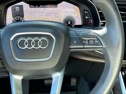 Used 2019 Audi Q8 Prestige AWD/4WD image 12