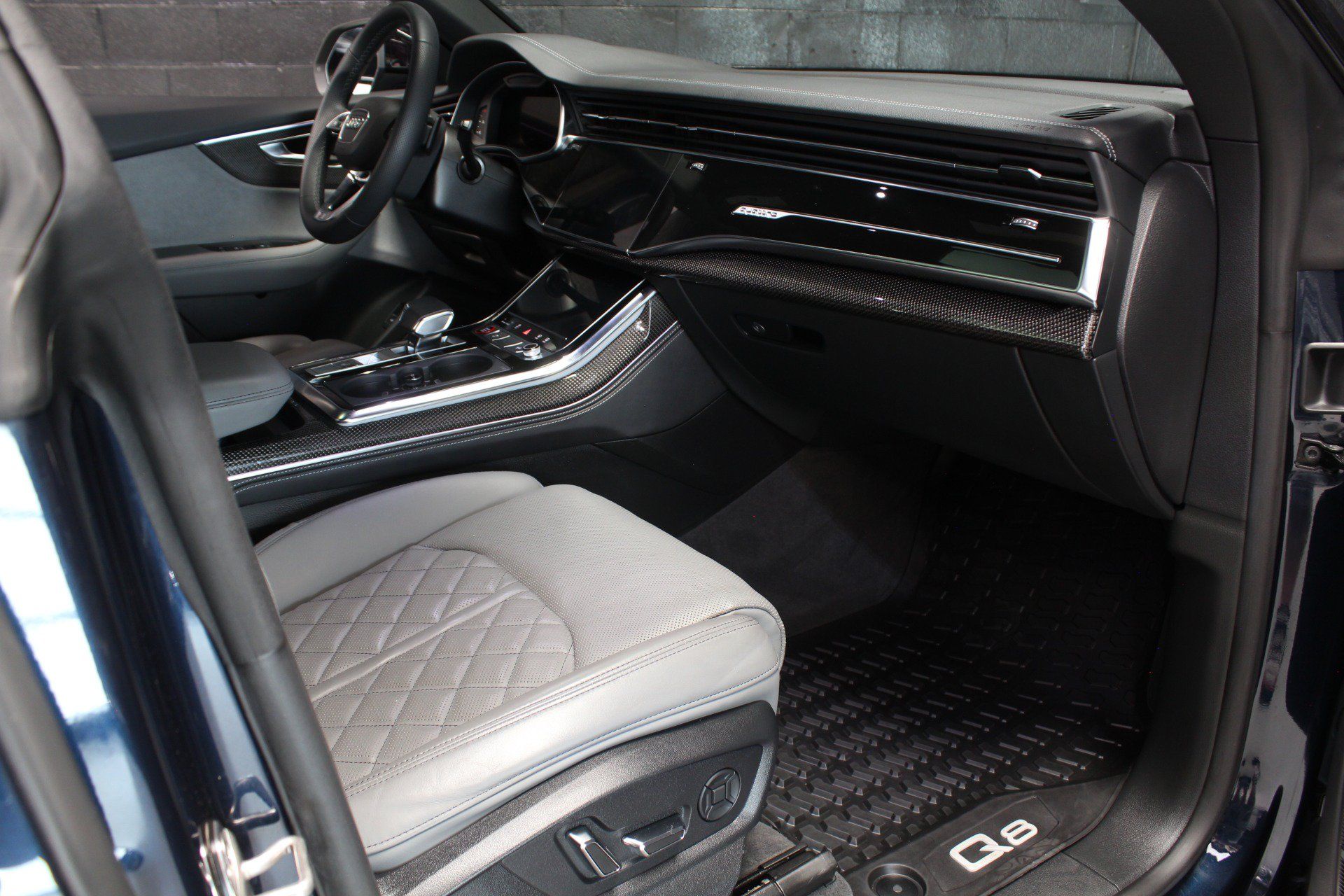 Used 2023 Audi SQ8 Premium Plus AWD/4WD image 46