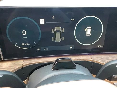 Certified 2025 Hyundai Santa Fe Limited image 18