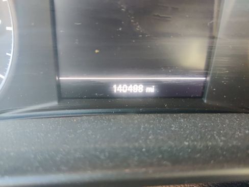 Used 2018 GMC Acadia SLE image 10