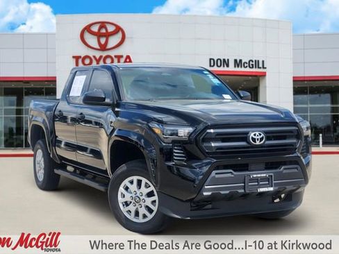 Certified 2025 Toyota Tacoma SR image 1