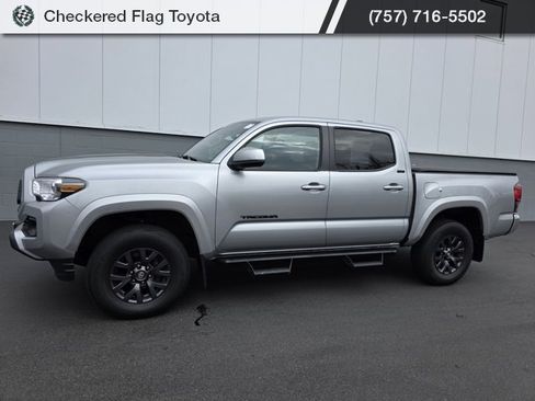 Used 2022 Toyota Tacoma SR5 image 2