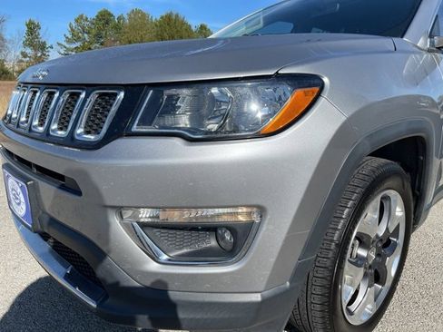 Used 2019 Jeep Compass Limited image 9