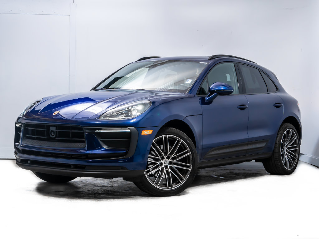 Used 2023 Porsche Macan AWD/4WD image 1