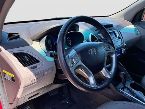 Used 2013 Hyundai Tucson Limited image 9