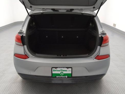 Used 2020 Hyundai Elantra GT image 29