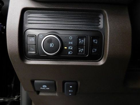 Used 2025 Ford F250 King Ranch w/ FX4 Off-Road Package image 33