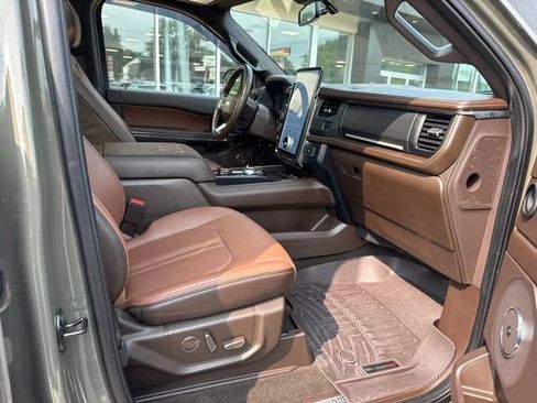 Used 2024 Ford Expedition Max King Ranch AWD/4WD image 29
