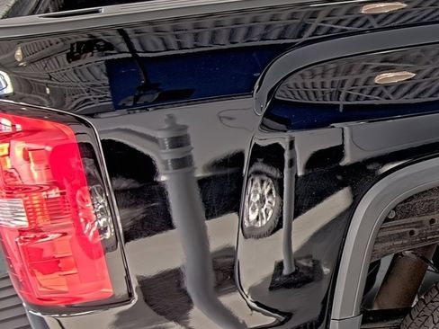 Used 2016 GMC Sierra 2500 Denali w/ Duramax Plus Package image 15