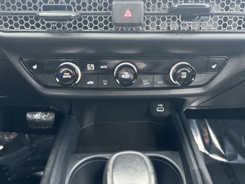 Used 2023 Honda HR-V Sport image 19