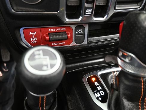 Used 2022 Jeep Gladiator Mojave w/ LED Lighting Group image 26