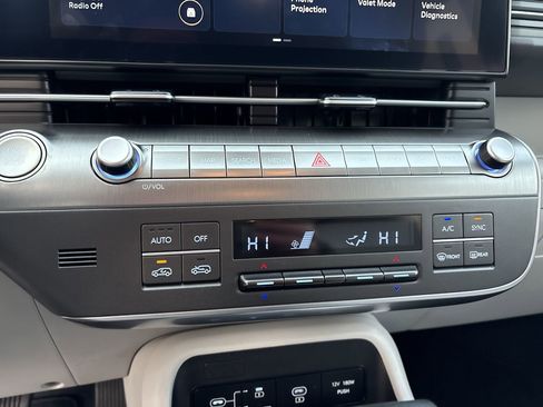 Certified 2024 Hyundai Kona SEL image 19