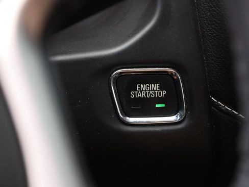 Used 2019 GMC Acadia SLT FWD image 16
