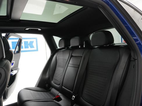 Used 2023 Mercedes-Benz GLC 300 4MATIC image 37