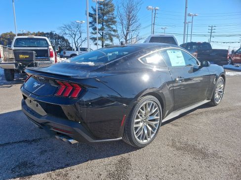 New 2025 Ford Mustang Premium image 7
