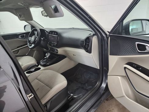 Used 2021 Kia Soul EX FWD image 33