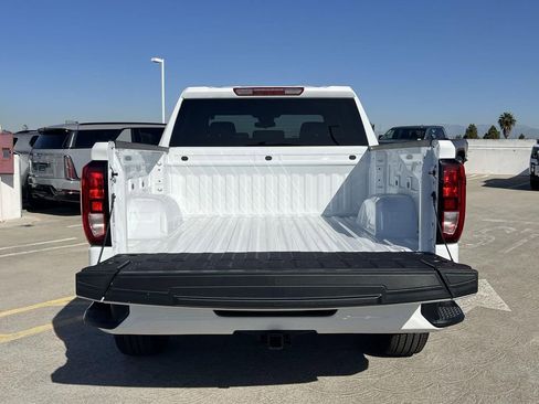 New 2026 GMC Sierra 1500 Elevation w/ LPO, Elevation Black Package image 27