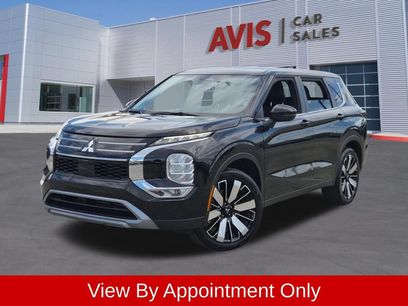 Used 2025 Mitsubishi Outlander SE