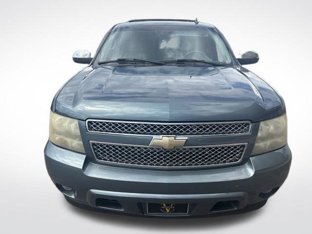 Used 2008 Chevrolet Tahoe LTZ w/ LTZ Preferred Equipment Group AWD/4WD image 7