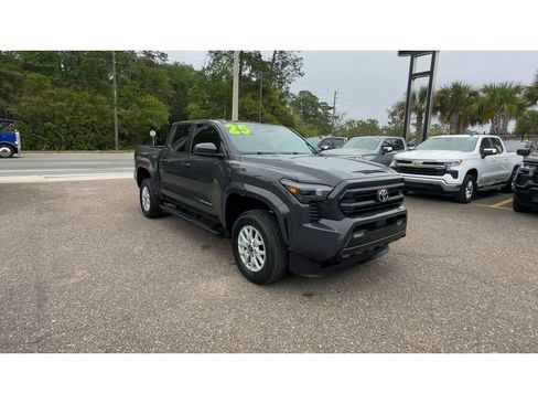 Used 2025 Toyota Tacoma SR5 RWD image 8