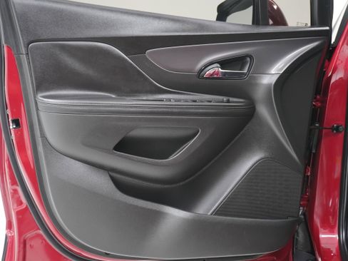 Used 2019 Buick Encore Essence image 13