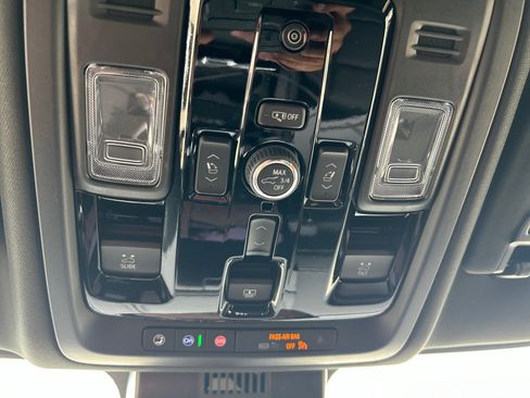 New 2026 GMC Yukon XL Denali w/ Denali Reserve Package RWD image 14