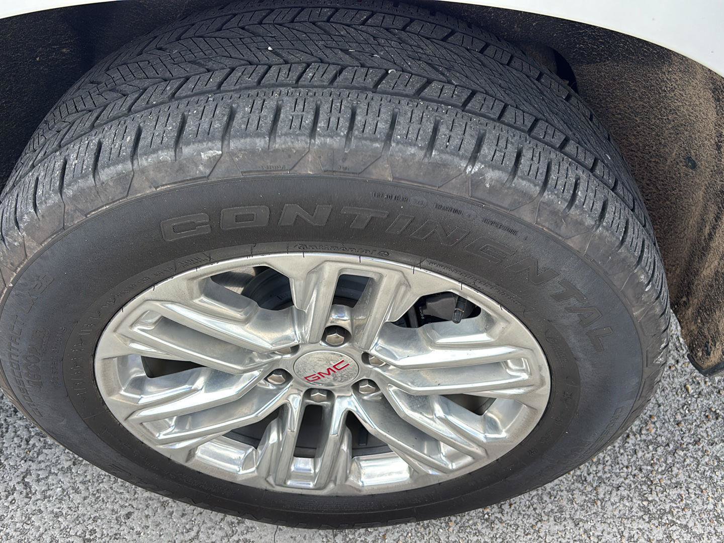 Used 2023 GMC Yukon SLT RWD image 11