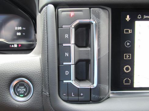 Used 2024 GMC Yukon Denali w/ Denali Reserve Package AWD/4WD image 30