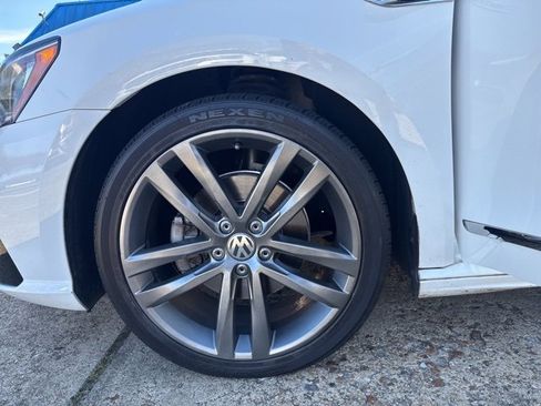 Used 2017 Volkswagen Passat 1.8T R-Line image 28