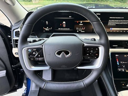 Certified 2025 INFINITI QX80 Pure AWD/4WD image 13