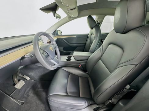 Used 2023 Tesla Model Y Long Range AWD/4WD image 13
