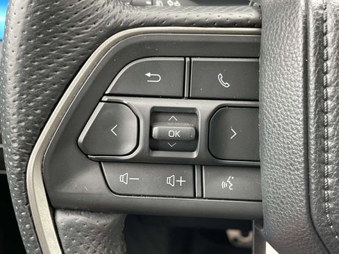 Used 2024 Toyota Tacoma TRD Sport AWD/4WD image 19