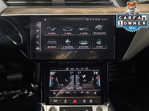 Used 2022 Audi e-tron Premium w/ Convenience Plus Package image 19