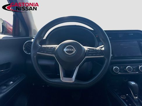 Used 2023 Nissan Kicks SV w/ Interior Electronics Package FWD image 29