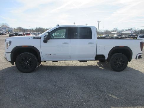 New 2026 GMC Sierra 2500 AT4 AWD/4WD image 9