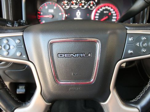 Used 2016 GMC Sierra 2500 Denali w/ Duramax Plus Package image 27