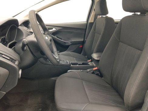 Used 2018 Ford Focus SE FWD image 17