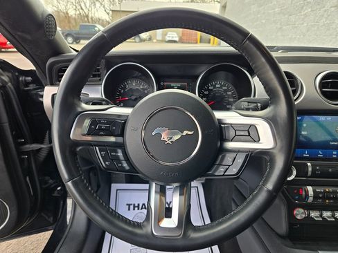 Used 2022 Ford Mustang GT Premium RWD image 17
