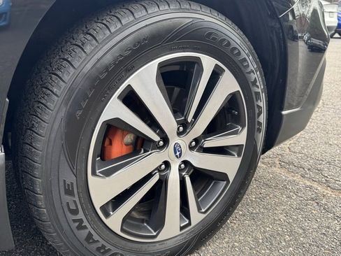Used 2019 Subaru Outback 2.5i Limited w/ Popular Package #2 image 9